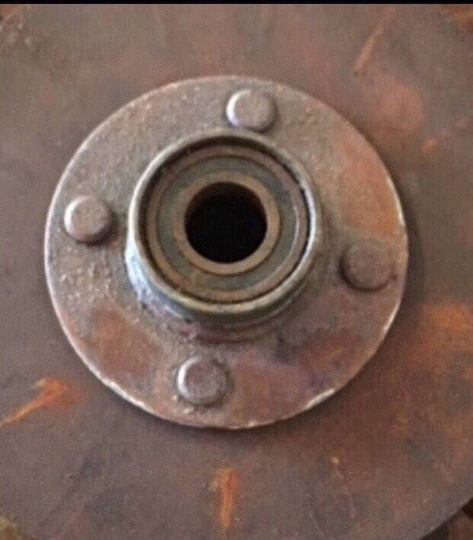 Rusty Windmill Center Hub for 38, 47 and 60 Inch Models
